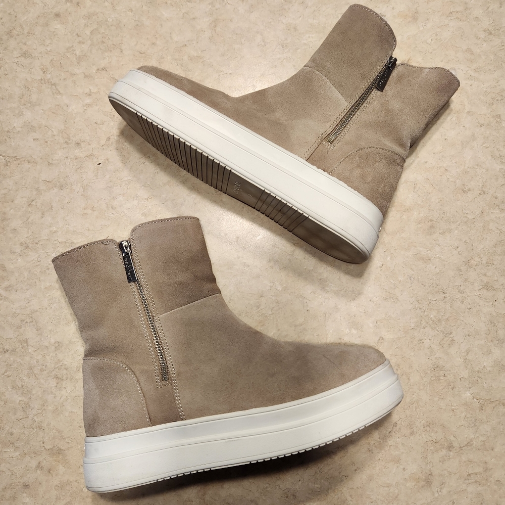 J/SLIDES Leather and Faux Fur Platform Zip-Up Boots